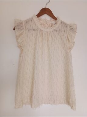 THML Blouse Ivory Textured Sleeveless Ruffle Fringe Button Round Neck M